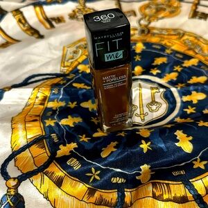 NWT Maybelline Fit Me Matte Poreless Foundation